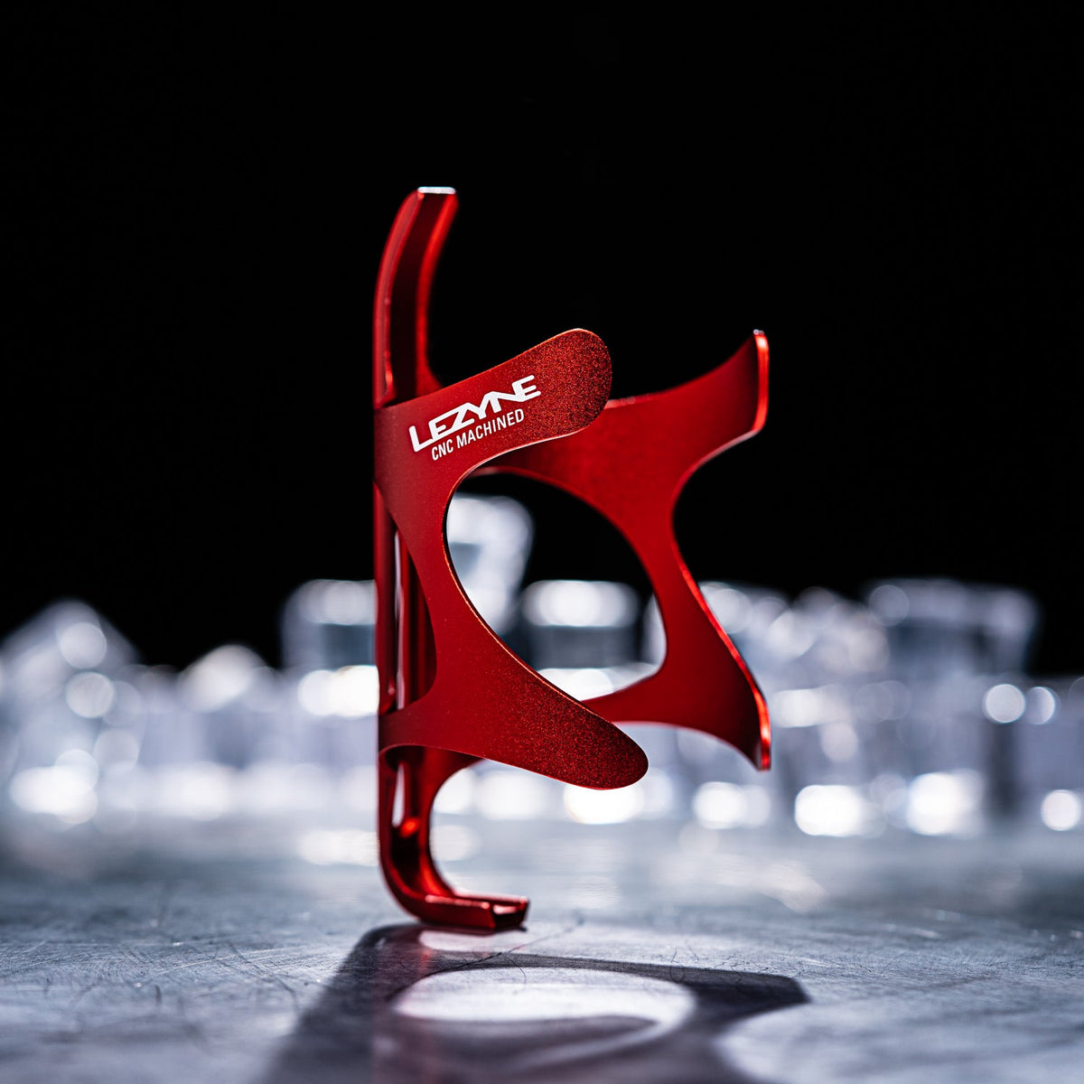 LEZYNE CNC ALLOY CAGE Flaschenhalter Neo Metallic