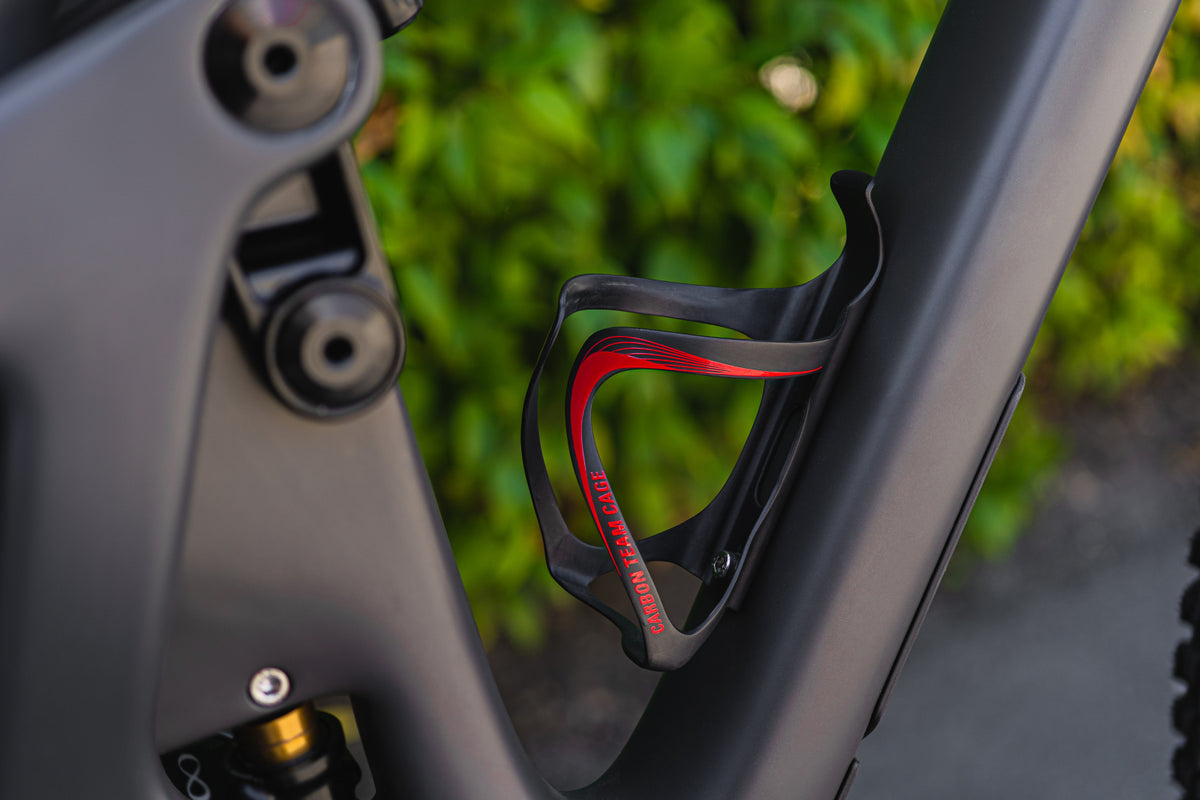 LEZYNE CARBON TEAM Flaschenhalter Schwarz/Rot