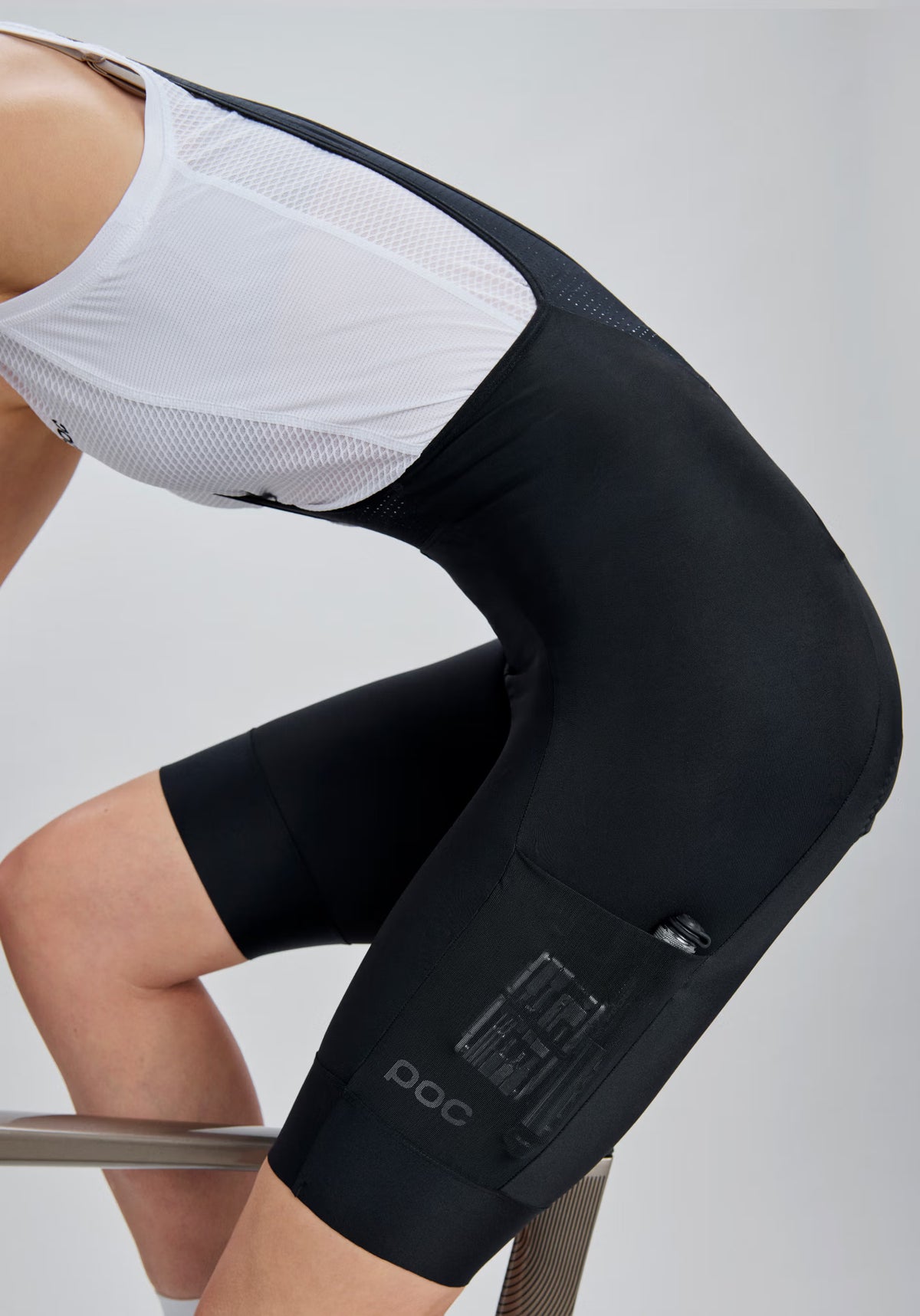 Kurze Trägerhose POC CADENCE CARGO Damen Schwarz