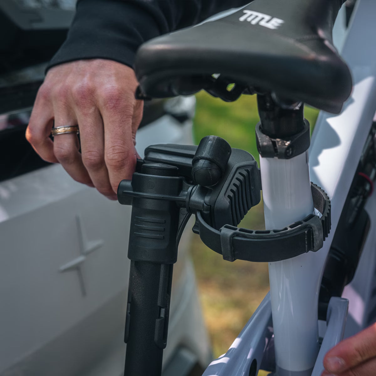 Fahrradträger THULE VELOLITE 1 Fahrrad auf Anhängerkupplung