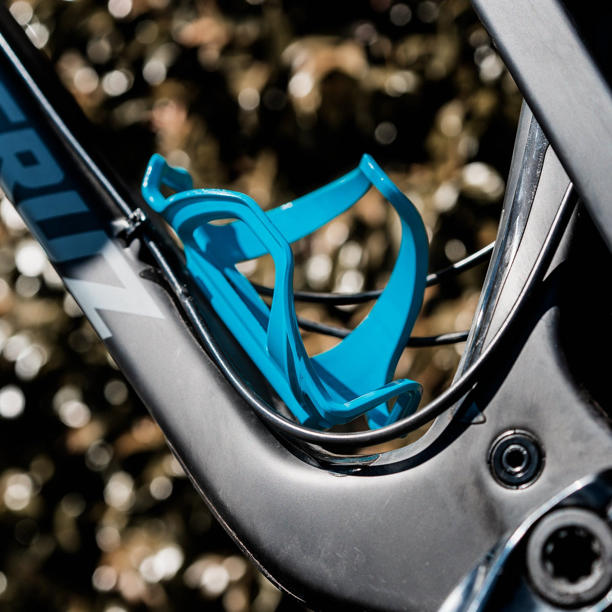 LEZYNE FLOW CAGE SL-L Flaschenhalter mit Entnahme nach links, Armeegrün