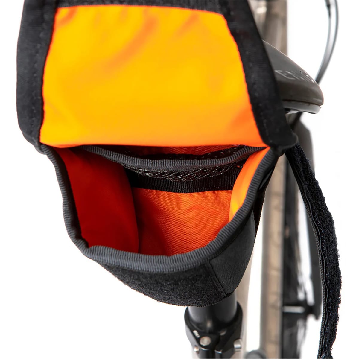 Satteltasche RESTRAP TOOL POUCH 0.6L Schwarz