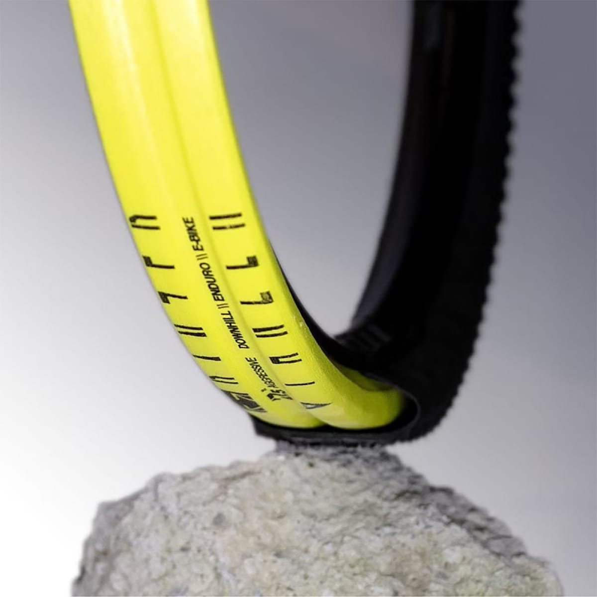 Anti-Pannenschaum PANZER ENDURO GEN3C 27,5" 2,3"-2,6" / 25-30 mm