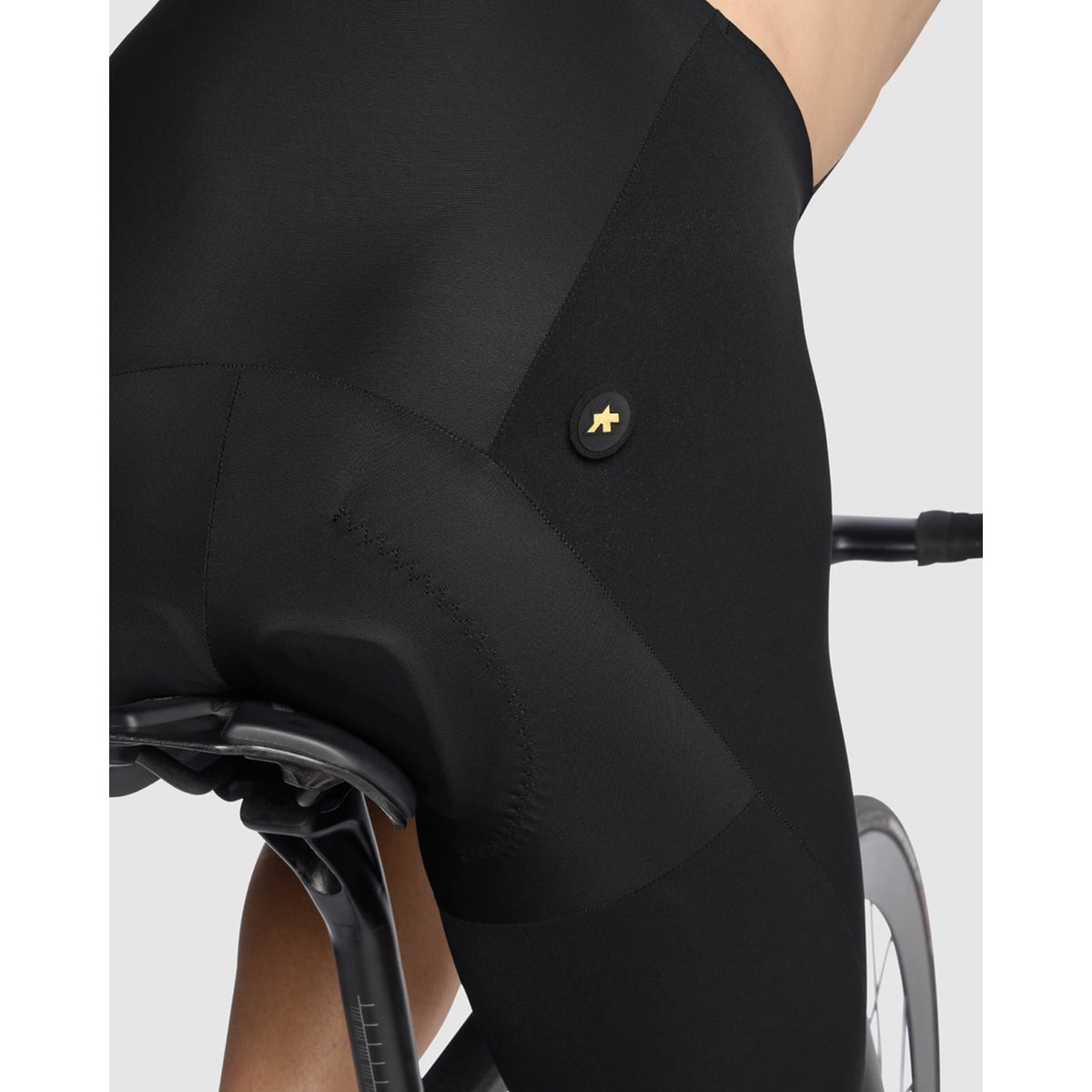 Kurze Trägerhose ASSOS EQUIPE RSR S11 Schwarz