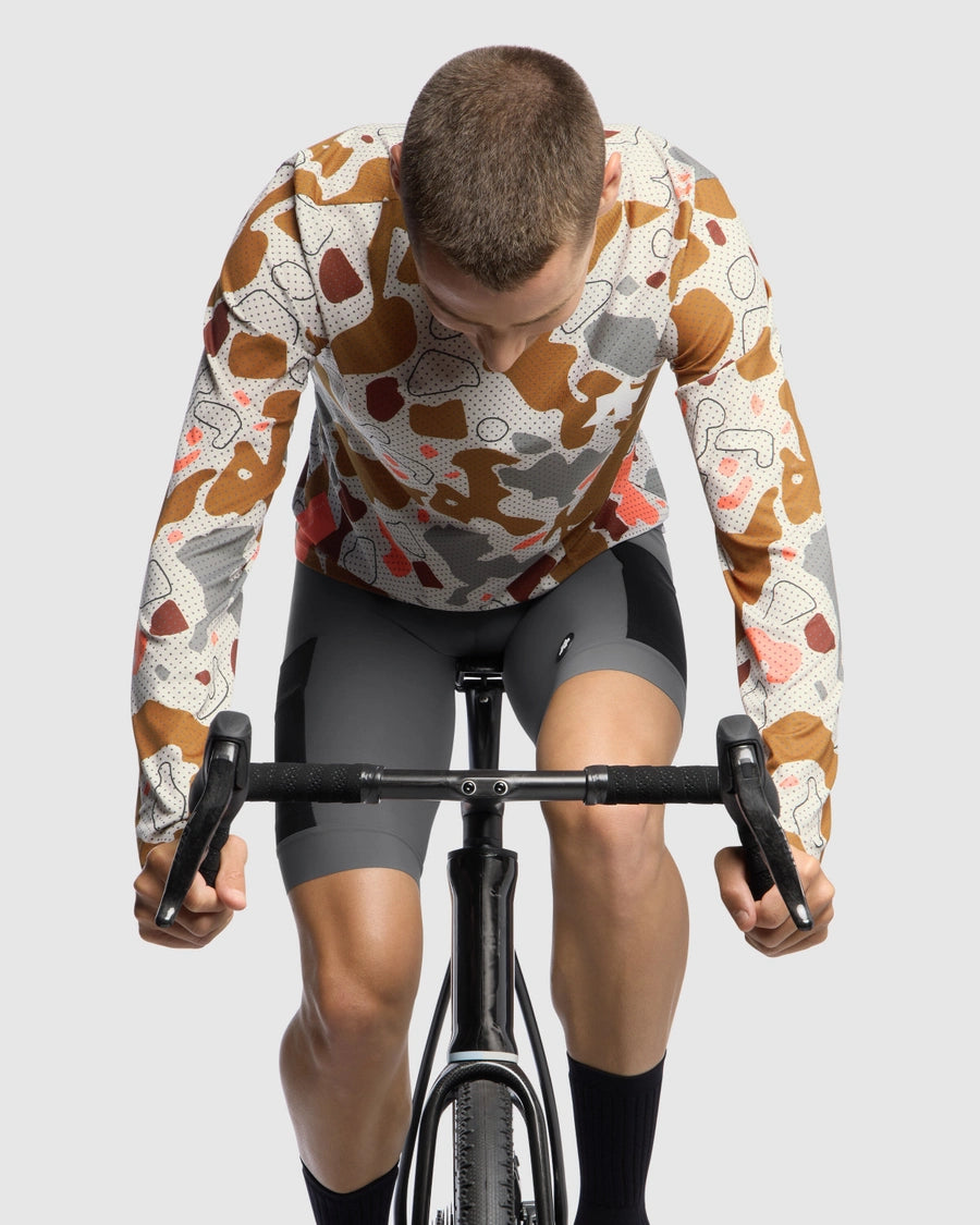 Langarmtrikot ASSOS TACTICA T5 MUD FLAGE Camo