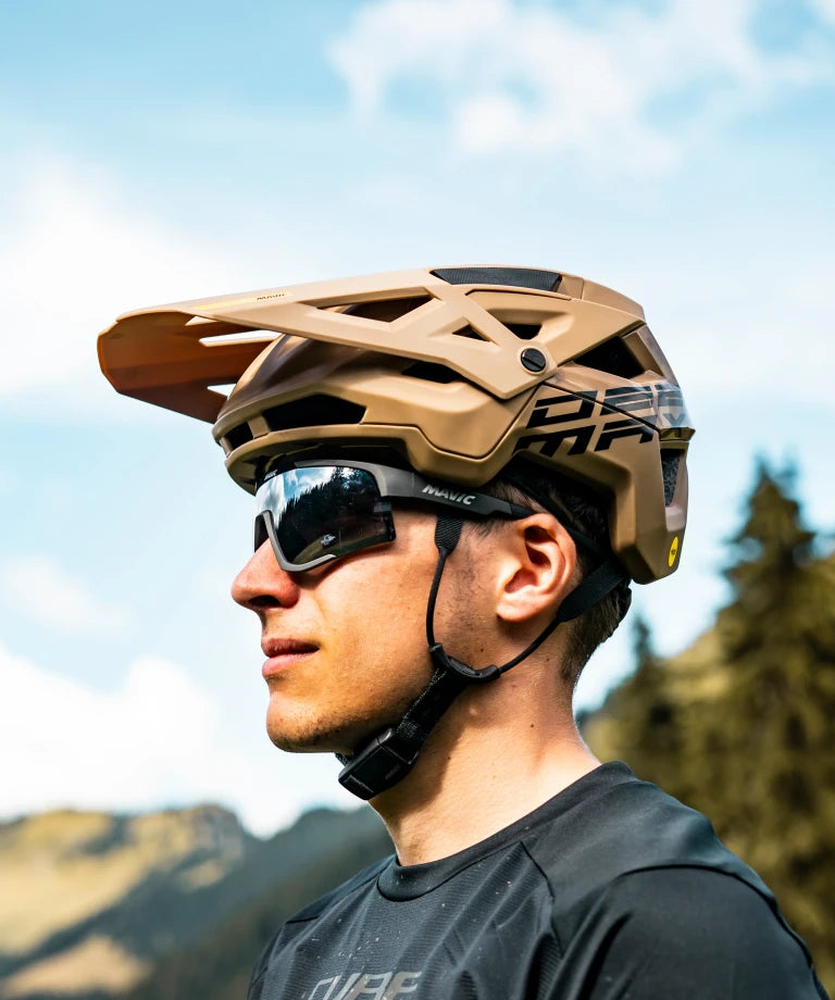 MAVIC MVS AEROFRAME Brille Anthrazit Silbernes Glas