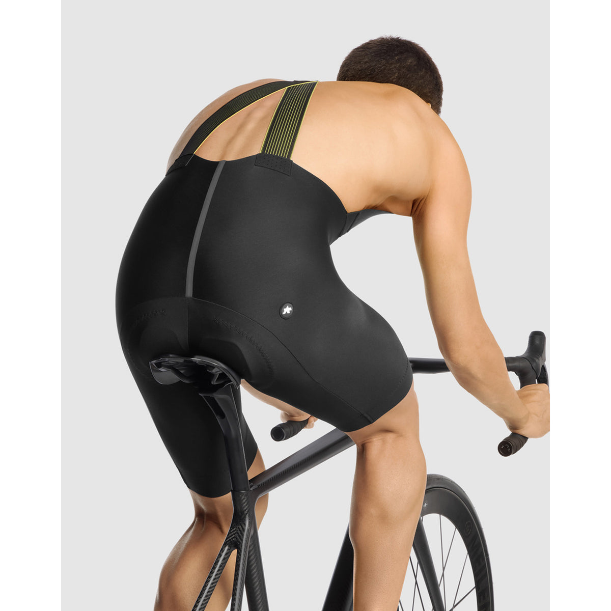 Kurz-Trägerhose ASSOS EQUIPE R SPRING FALL S11 Schwarz
