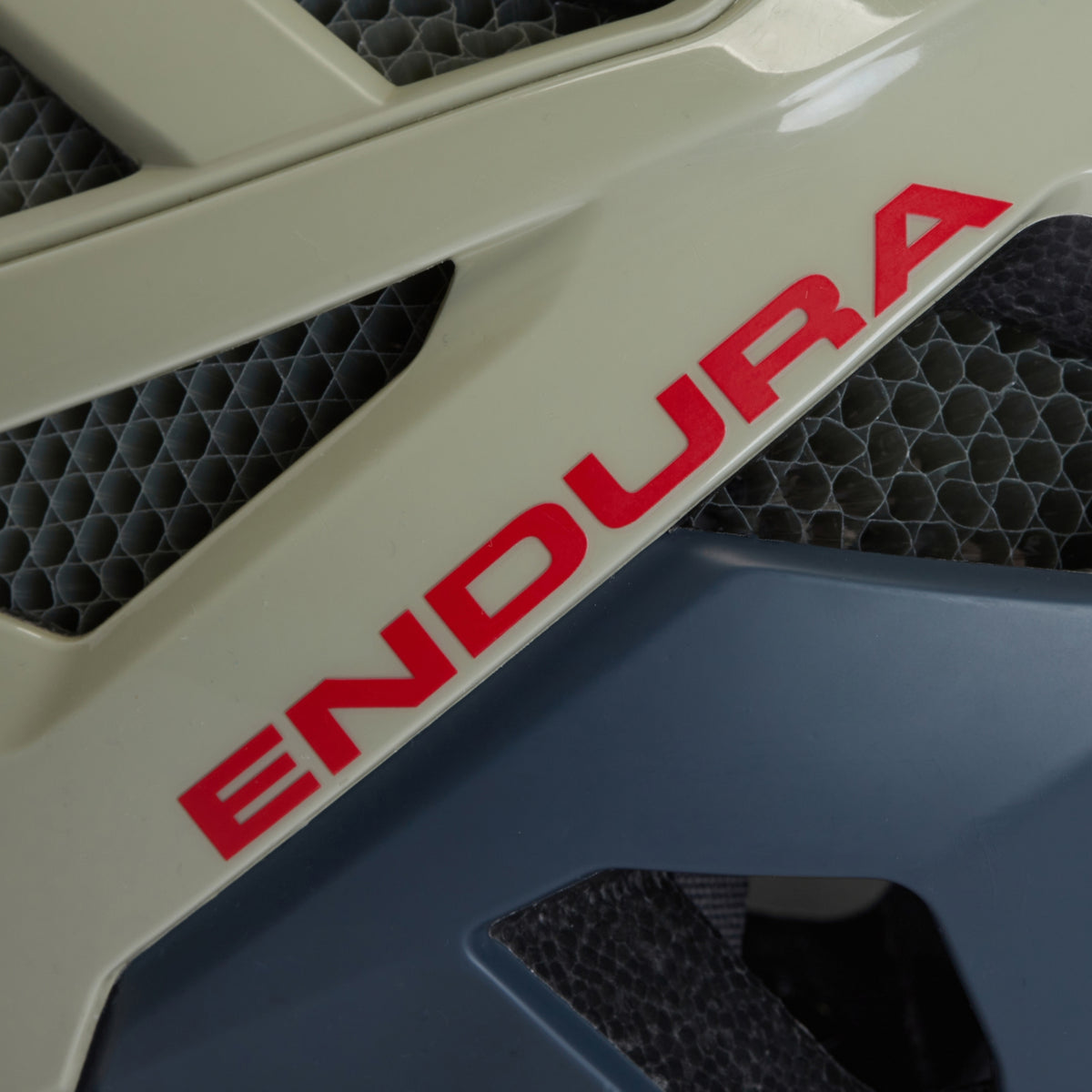 ENDURA MT500 MIPS MTB-Helm Grau